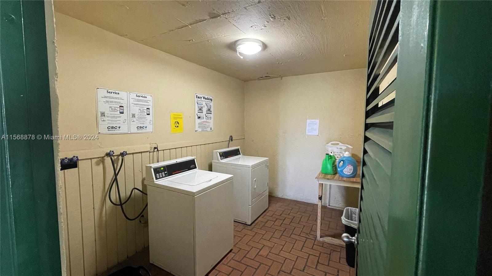 CASTILLIAN CLUB CONDO - Residential Lease