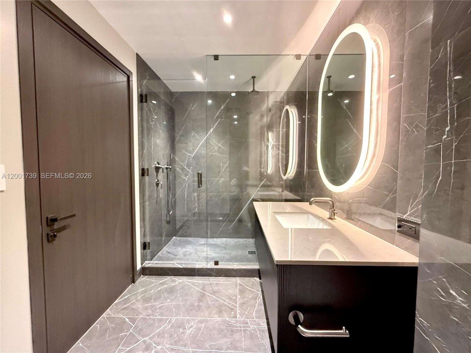 MIAMI NORTH - Residential