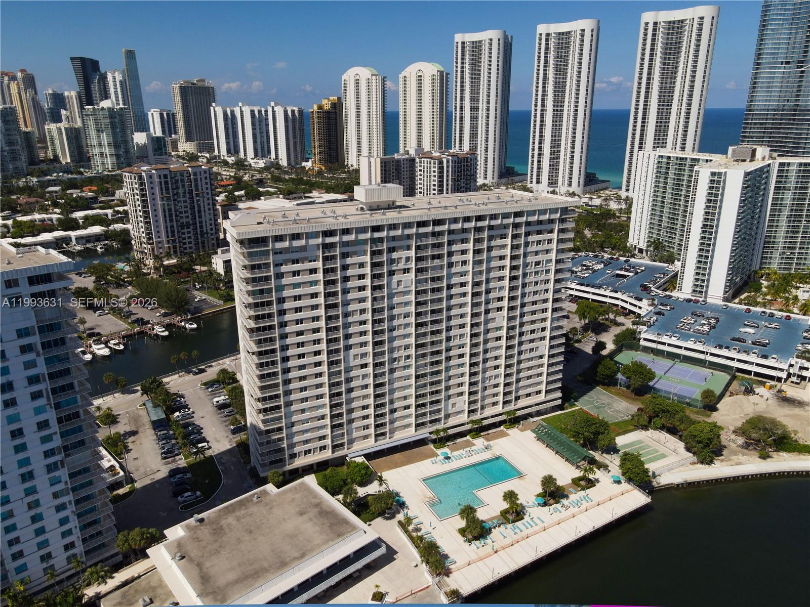ARLEN HOUSE CONDO - Residential