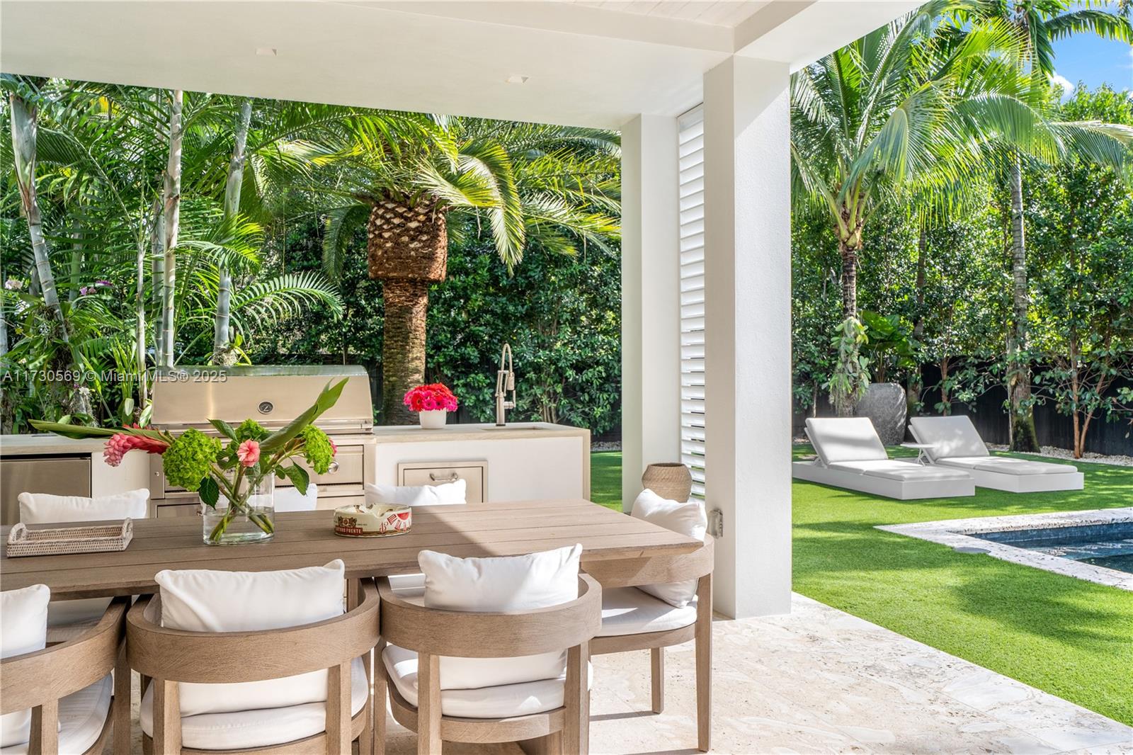 MANGO TERRACE - Residential