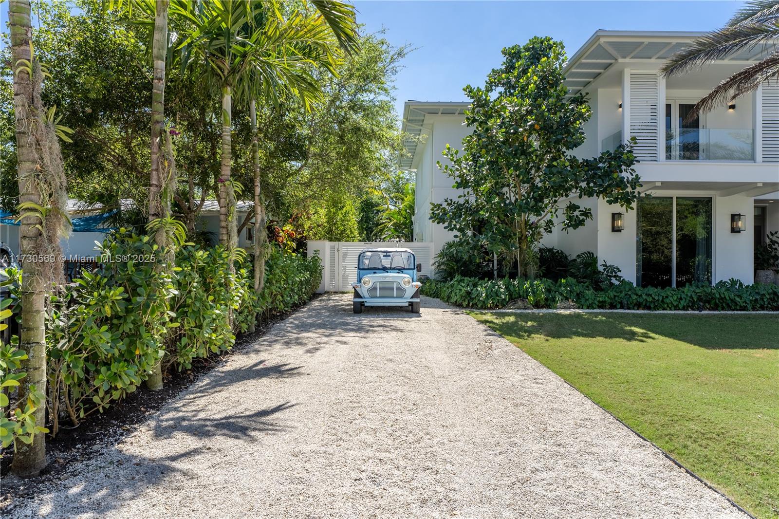 MANGO TERRACE - Residential