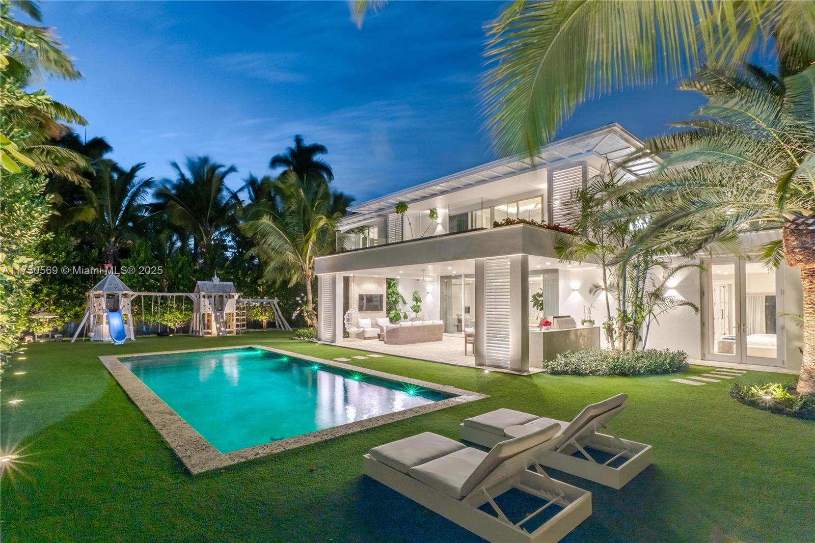 MANGO TERRACE - Residential