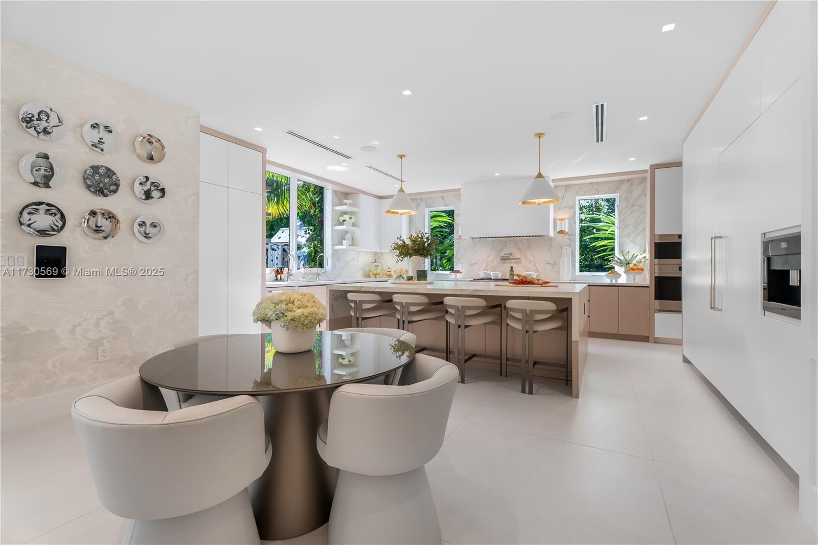 MANGO TERRACE - Residential