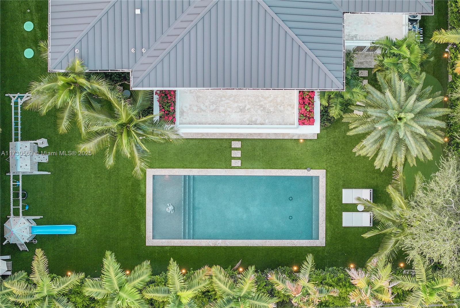 MANGO TERRACE - Residential