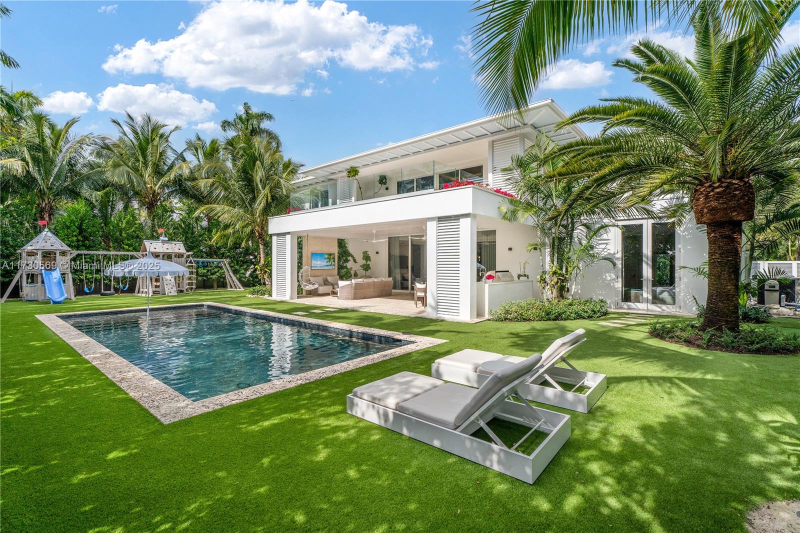 MANGO TERRACE - Residential