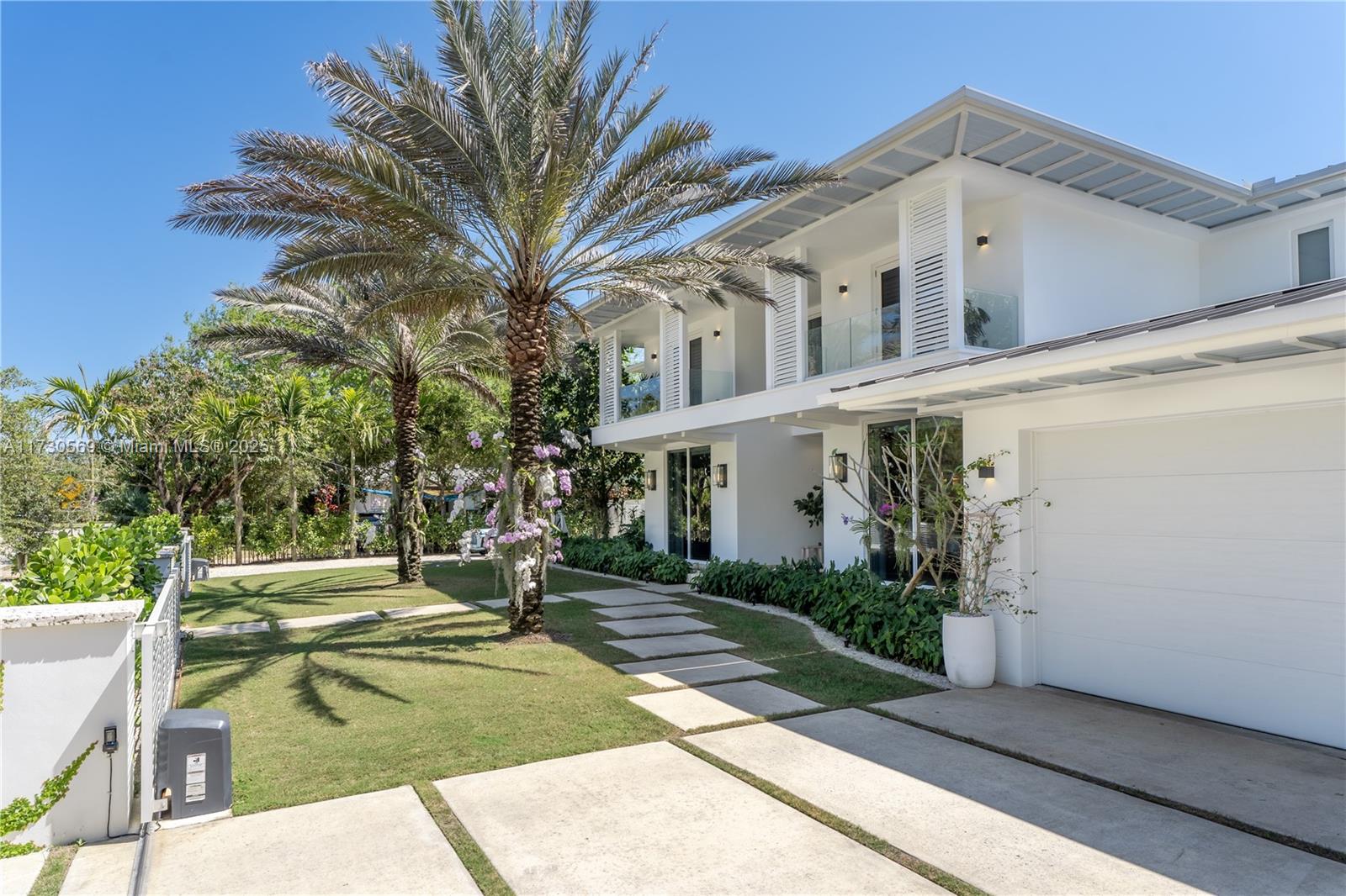 MANGO TERRACE - Residential