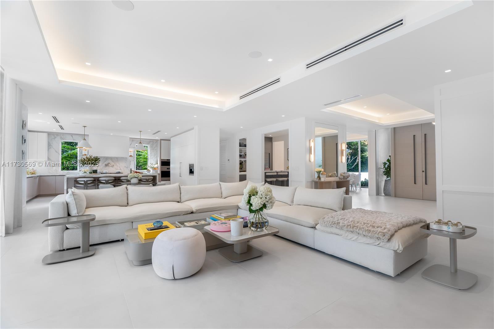 MANGO TERRACE - Residential
