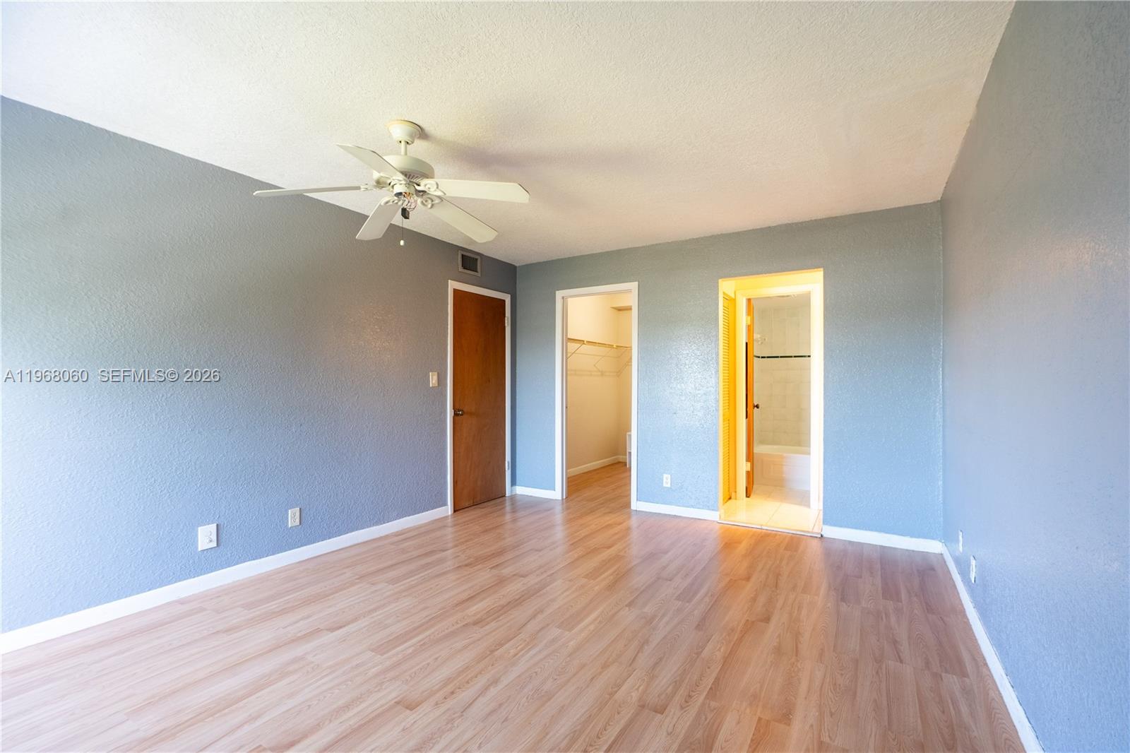 LAGO WEST CONDOMINIUM - Residential