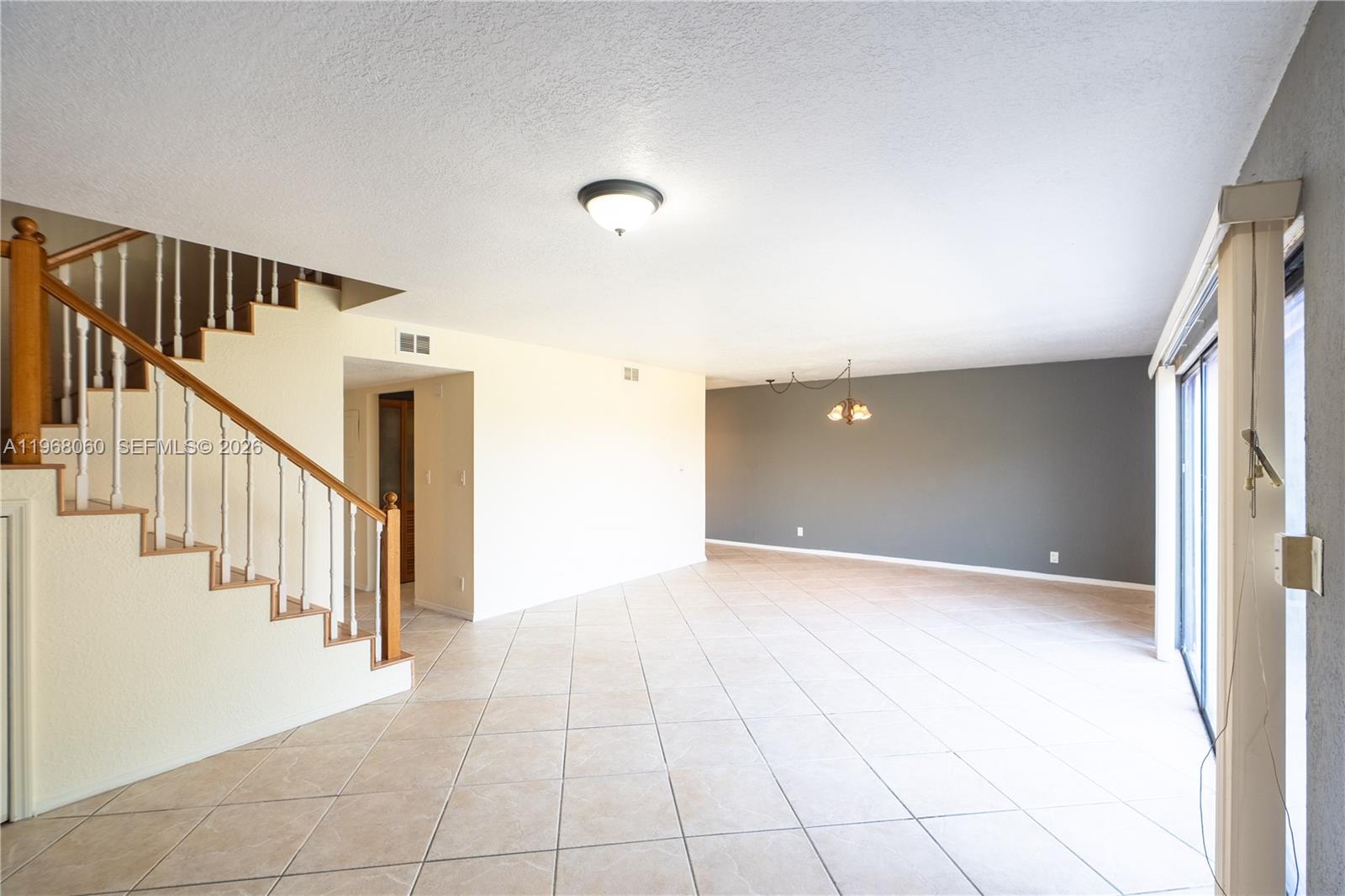 LAGO WEST CONDOMINIUM - Residential