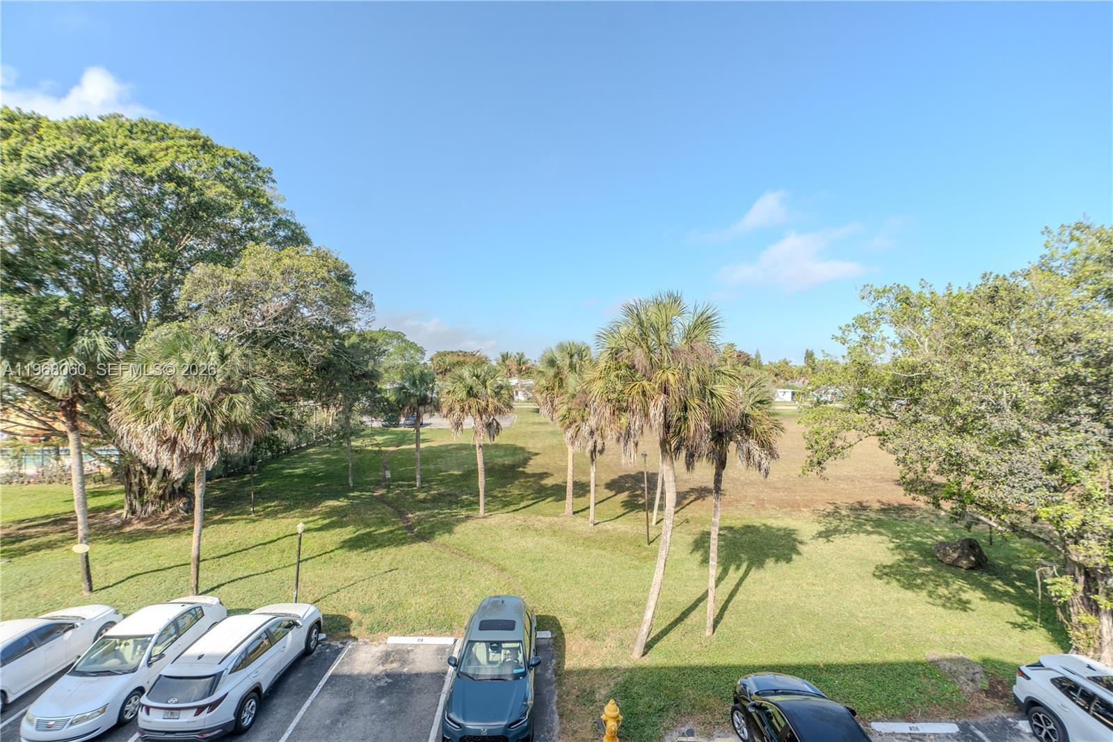 LAGO WEST CONDOMINIUM - Residential
