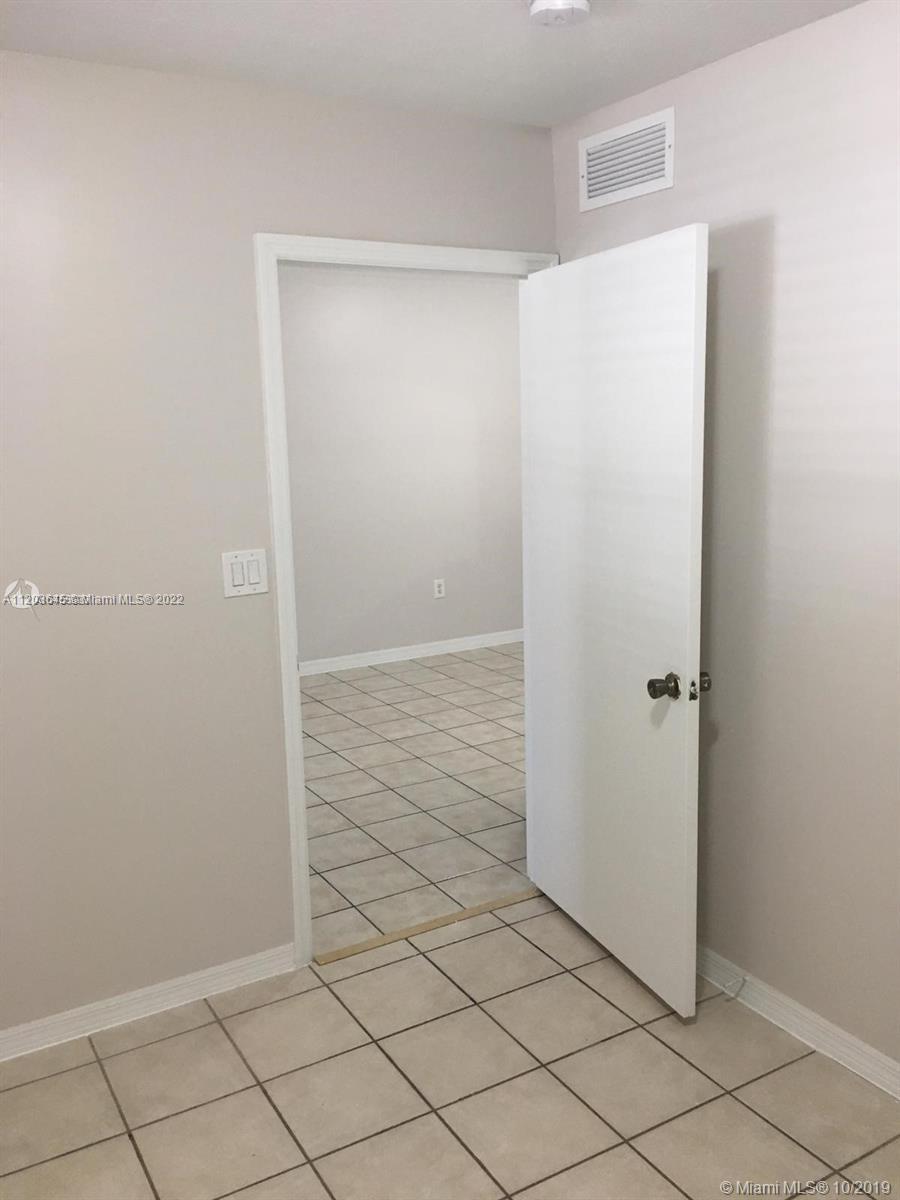 MONTEREY AT MALIBU BAY CO - Residential Lease