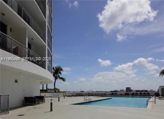 OPERA TOWER CONDO - Residential