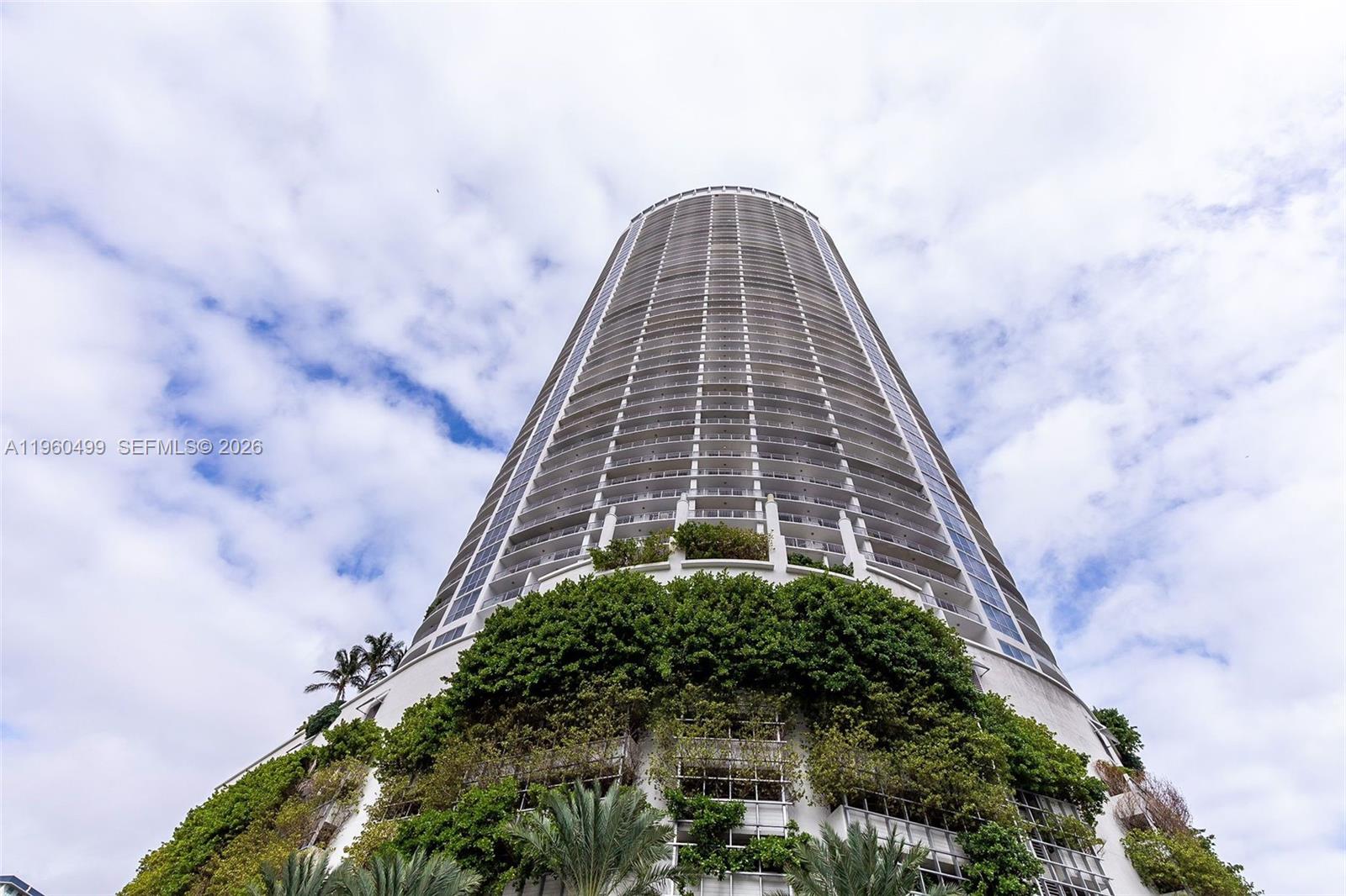 OPERA TOWER CONDO - Residential