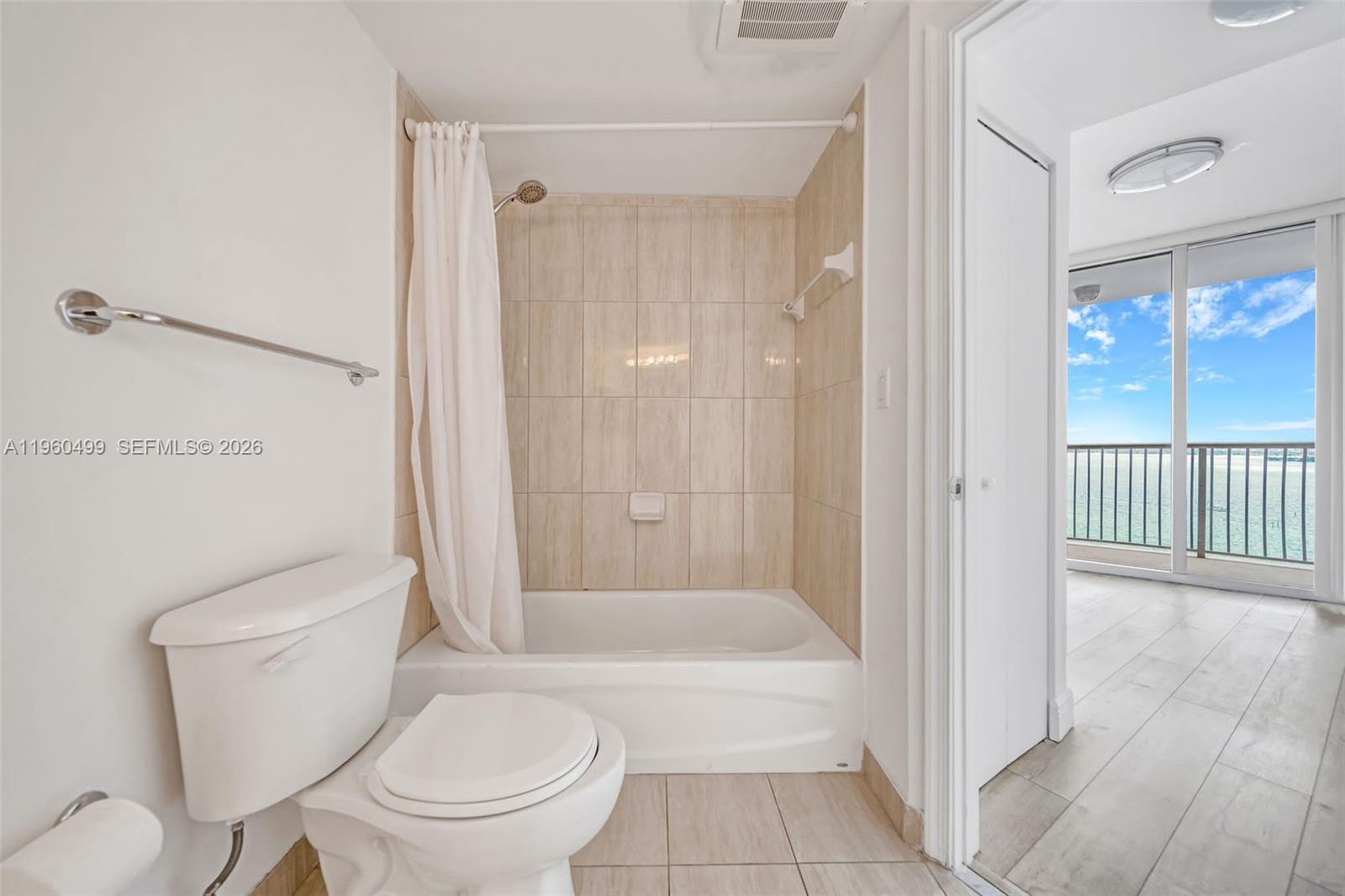 OPERA TOWER CONDO - Residential
