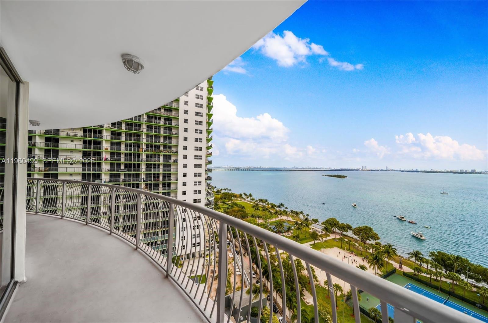 OPERA TOWER CONDO - Residential