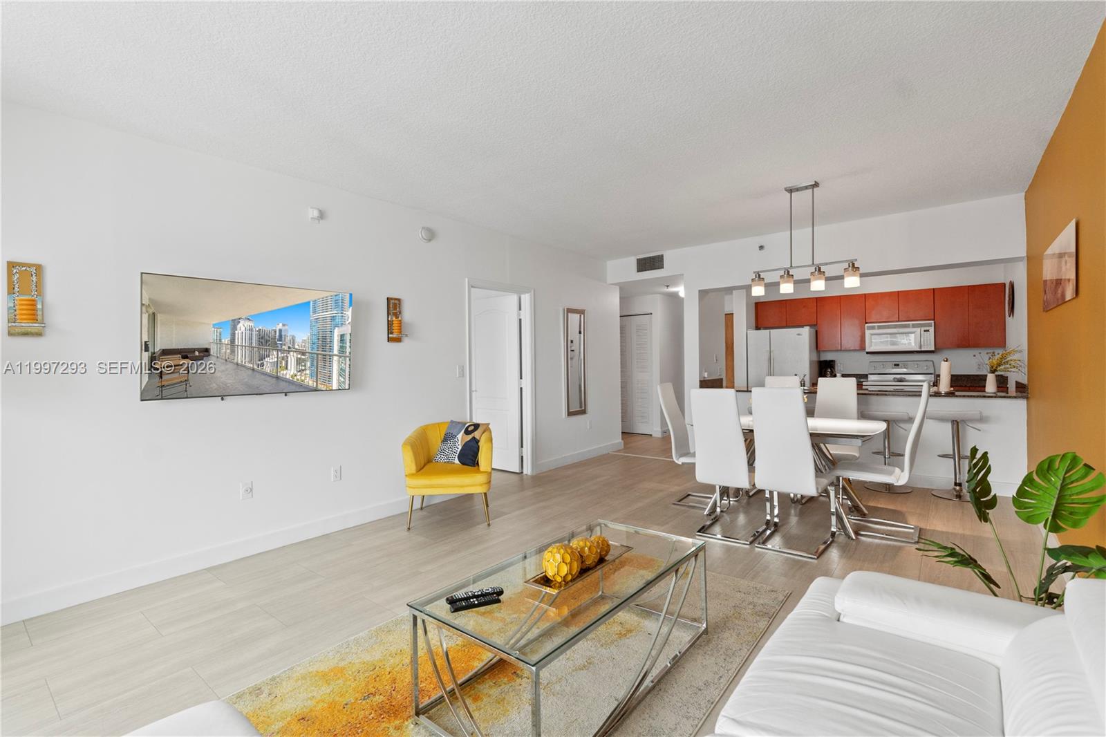THE CLUB AT BRICKELL BAY - Residential