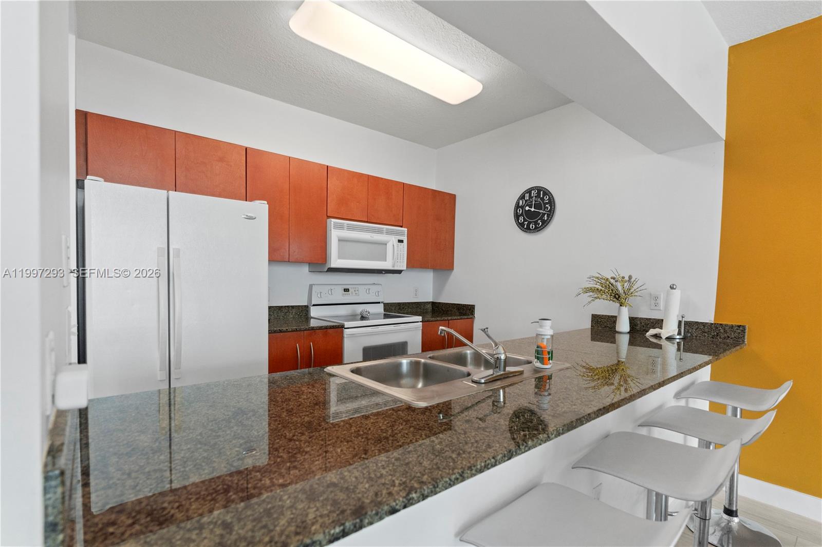 THE CLUB AT BRICKELL BAY - Residential