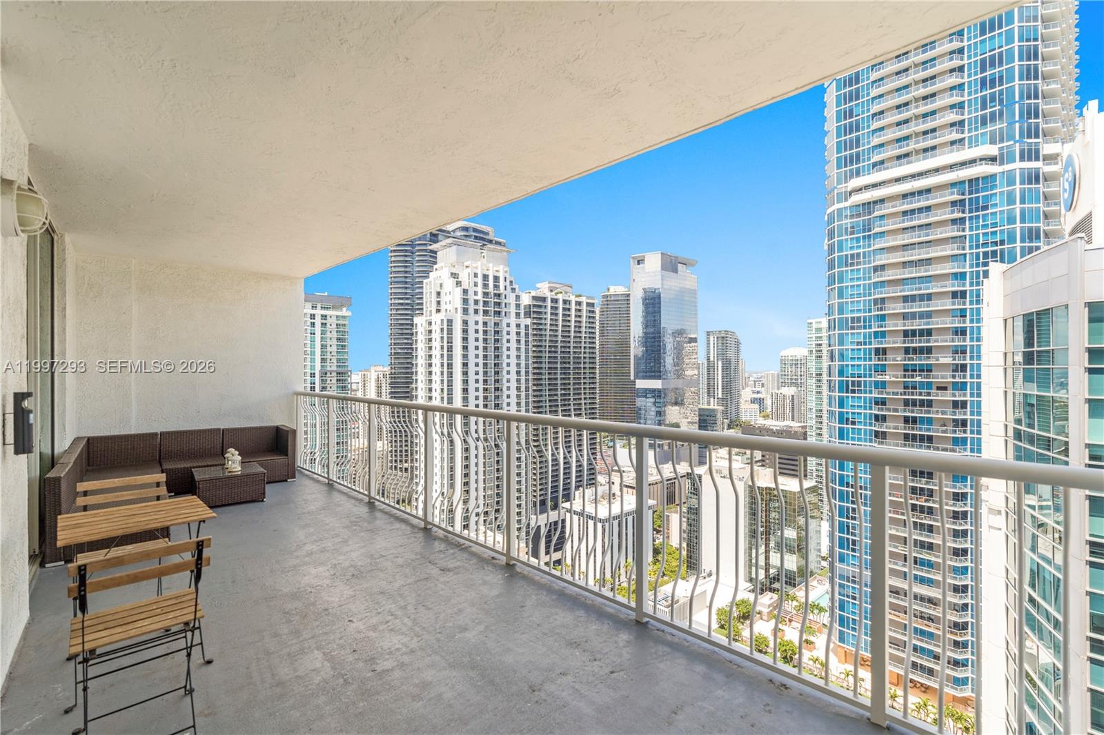THE CLUB AT BRICKELL BAY - Residential