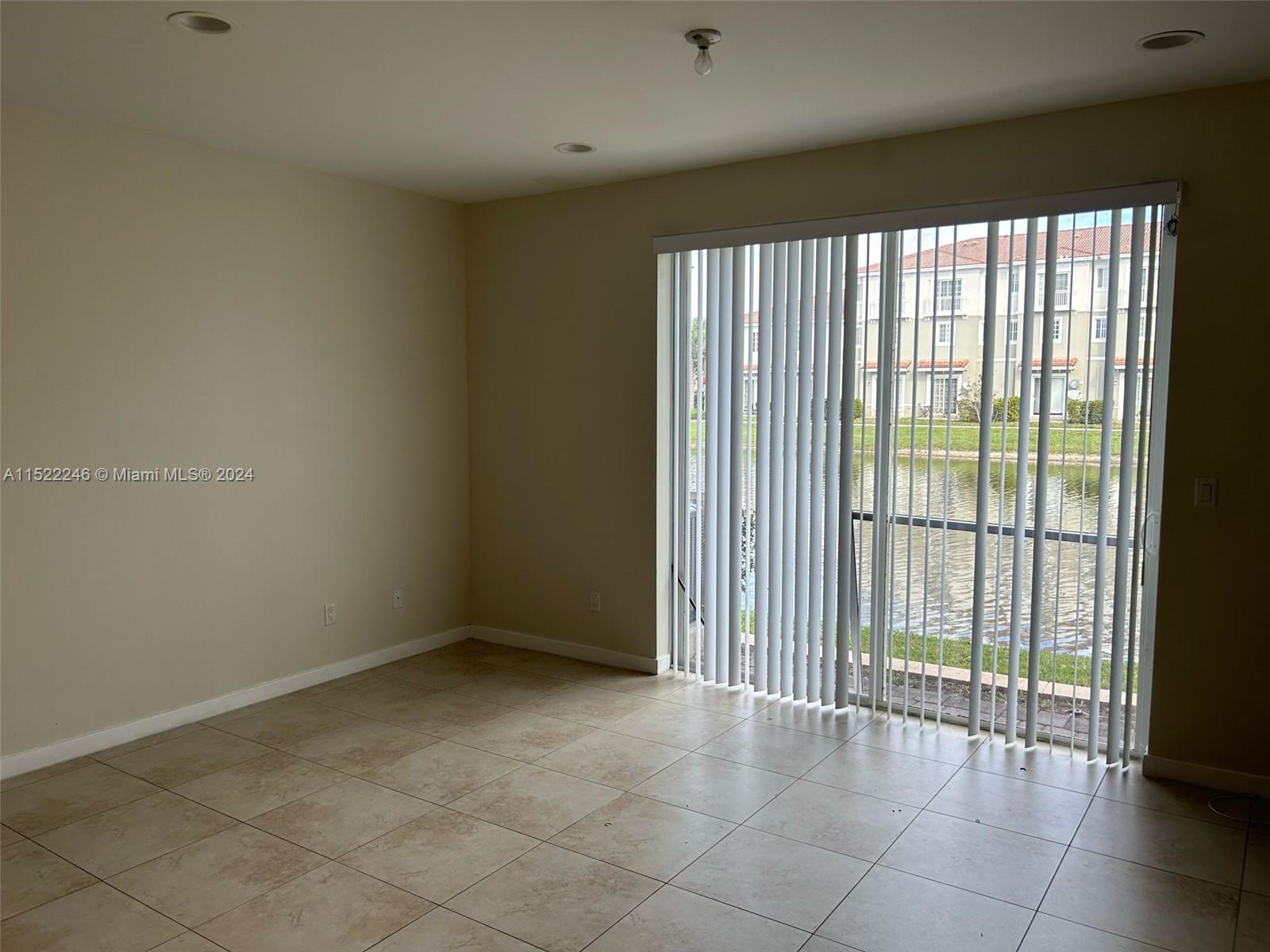 CALABRIA RESIDENCES - Residential Lease