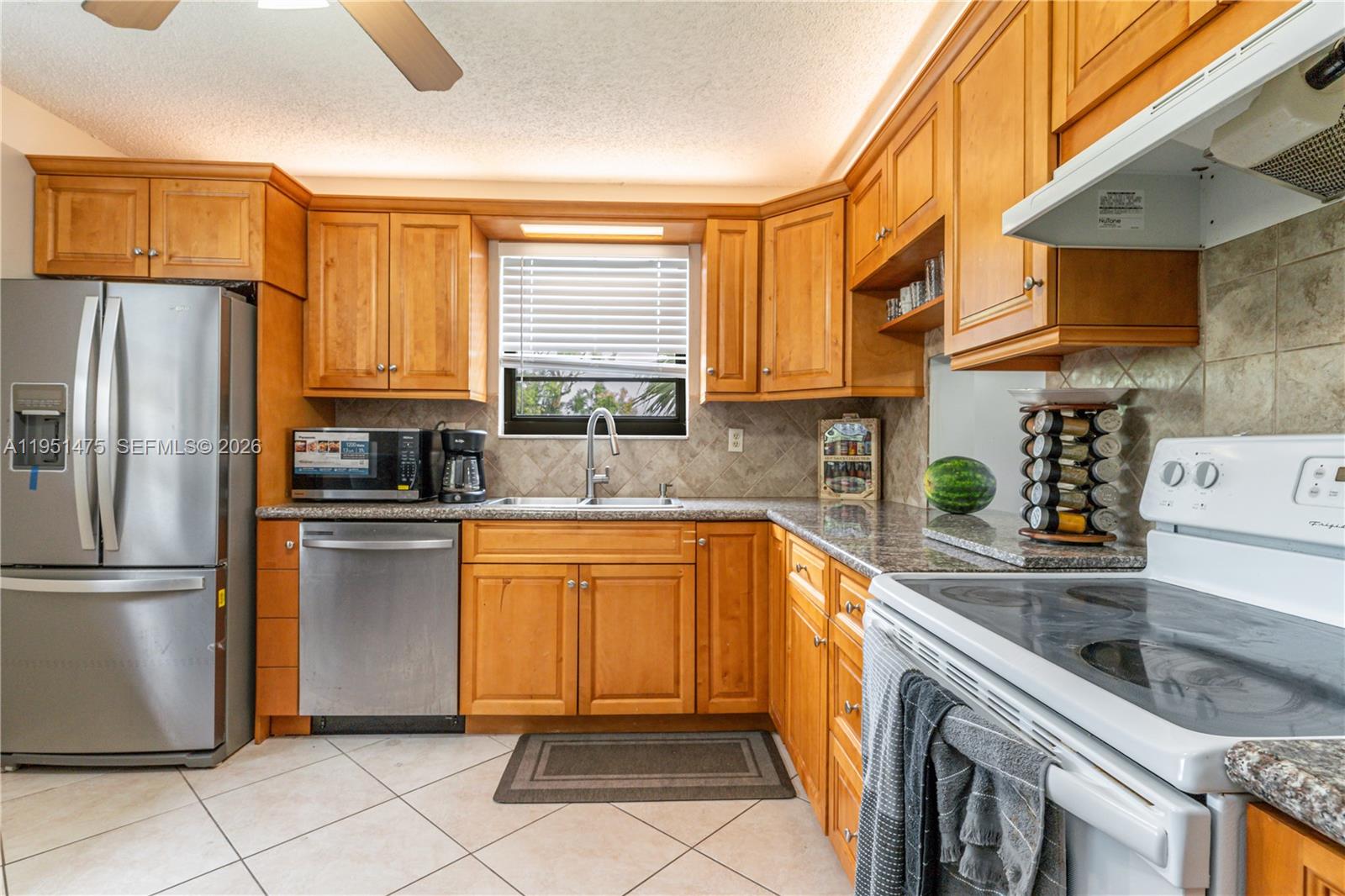 LAKES OF CARRIAGE HILLS - Residential
