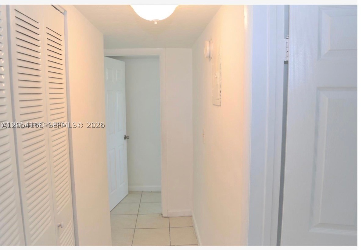 BISCAYNE PARK TERRACE CON - Residential Lease