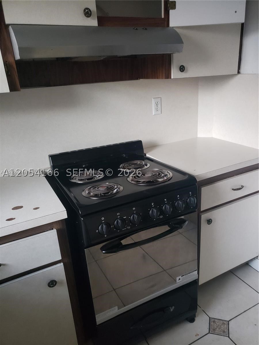 BISCAYNE PARK TERRACE CON - Residential Lease