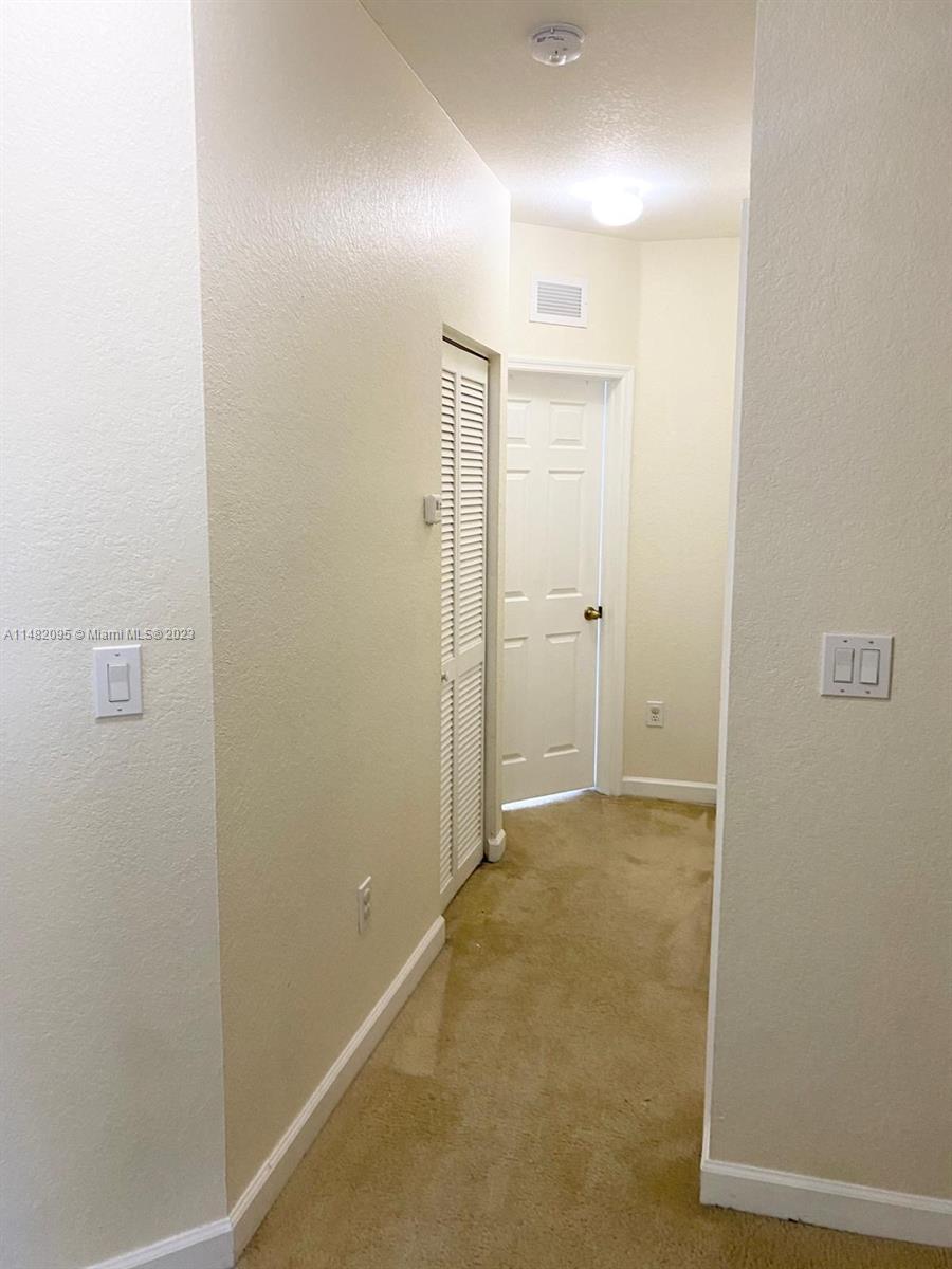 FLORIDIAN ISLES - Residential