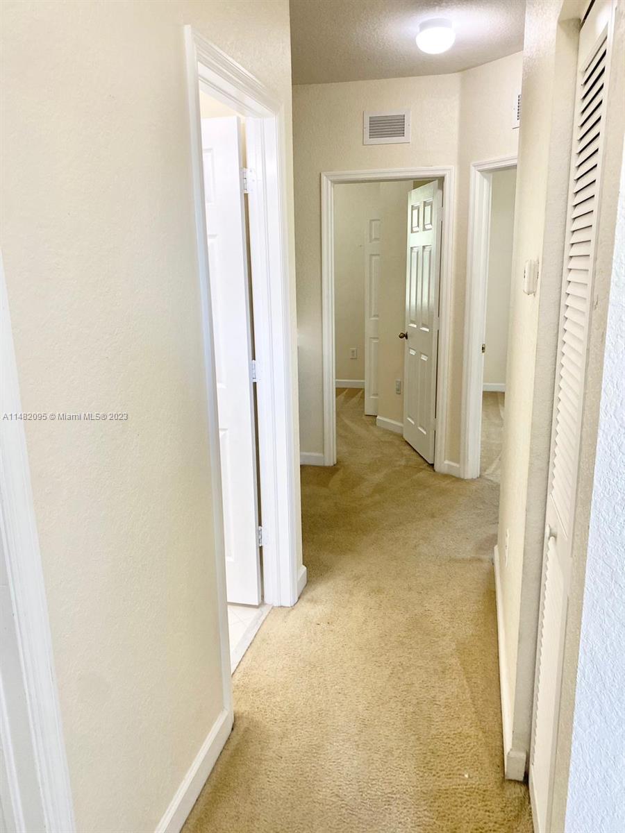 FLORIDIAN ISLES - Residential