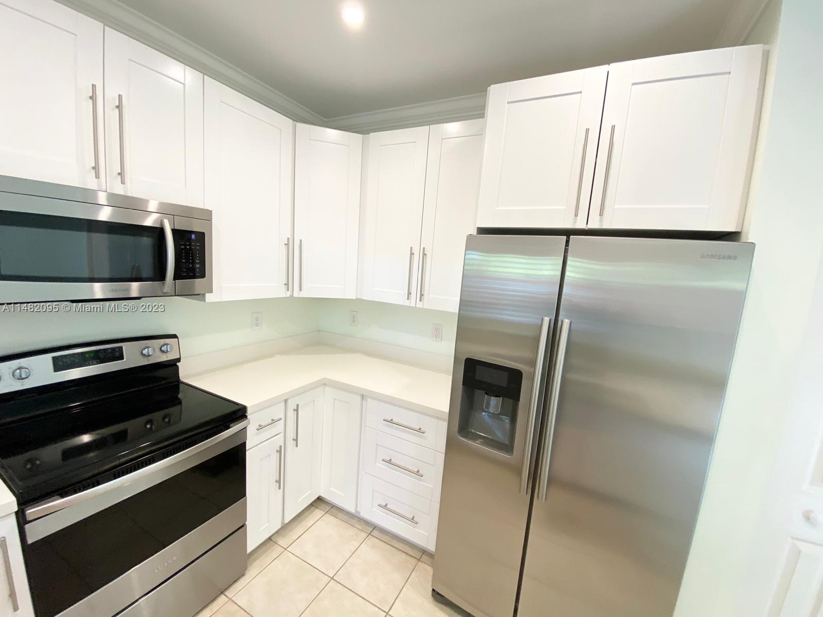 FLORIDIAN ISLES - Residential
