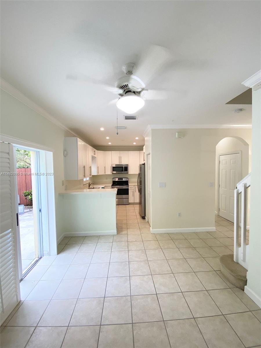 FLORIDIAN ISLES - Residential