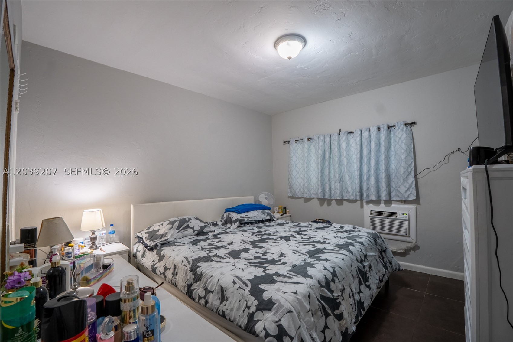 SHERRY PARK - Residential Lease