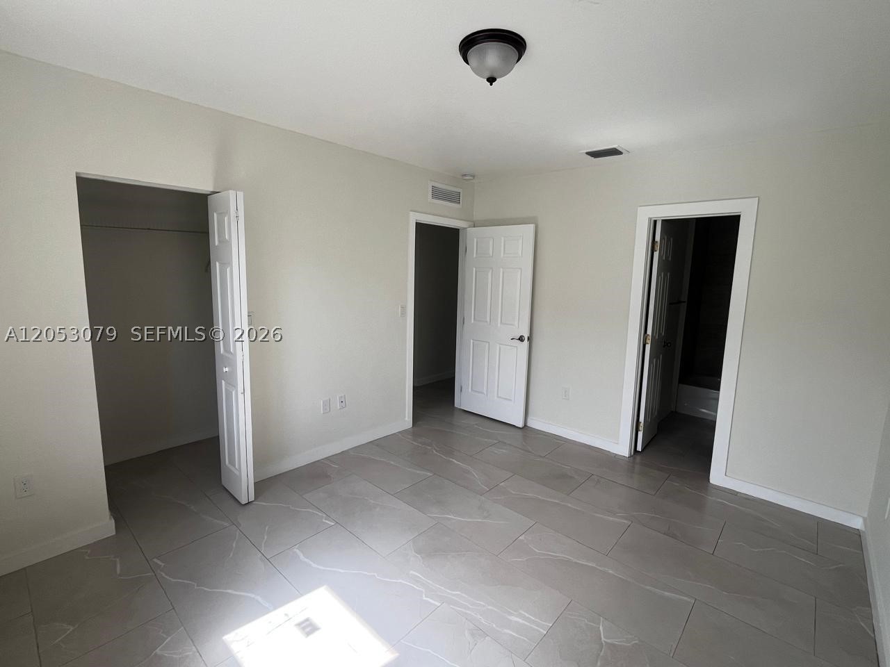 DIXIE HGTS GARDENS - Residential Lease