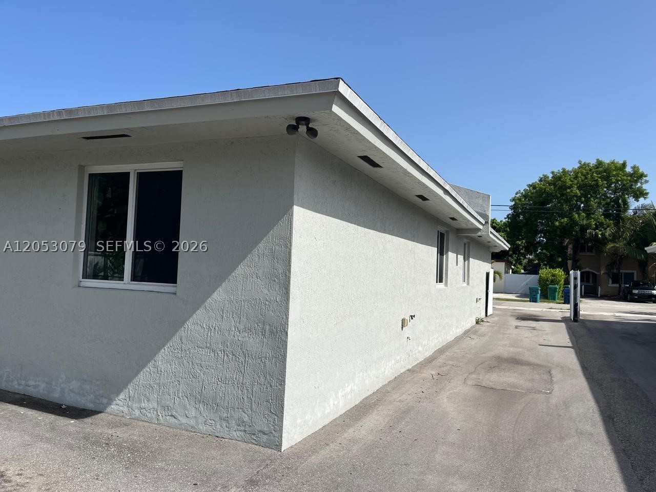DIXIE HGTS GARDENS - Residential Lease