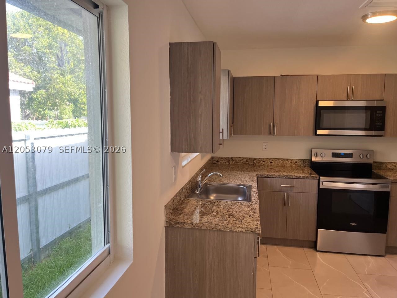 DIXIE HGTS GARDENS - Residential Lease