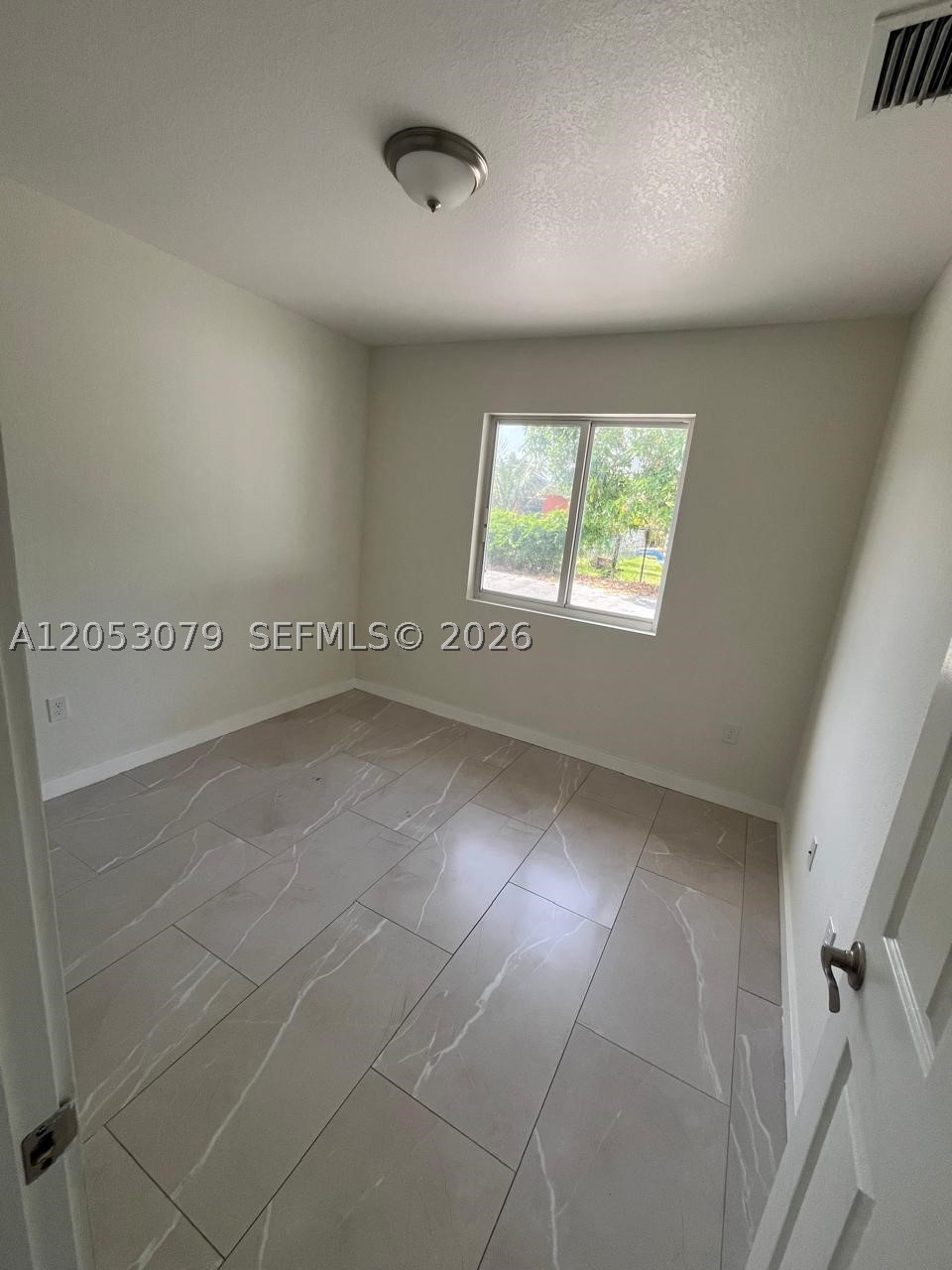 DIXIE HGTS GARDENS - Residential Lease