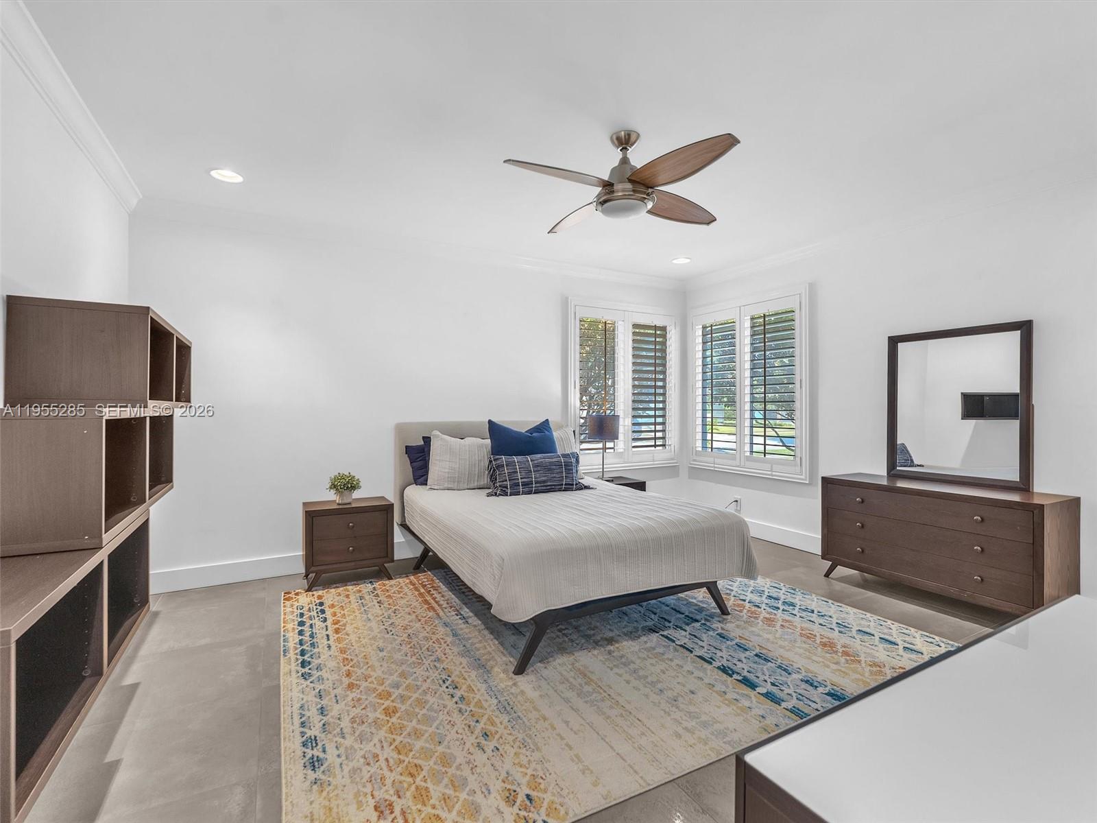 HOLLYWOOD LAKES SECTION - Residential