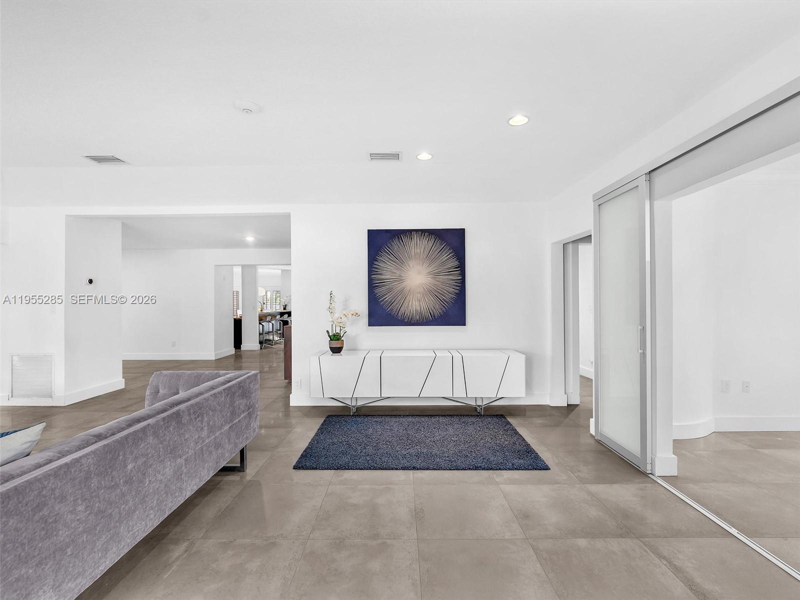 HOLLYWOOD LAKES SECTION - Residential
