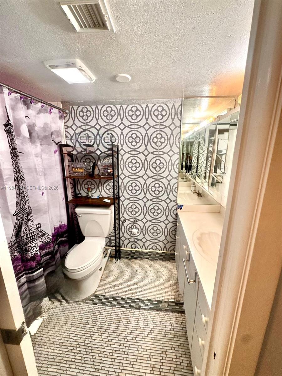 WOODMONT APT HOMES 67A - Residential