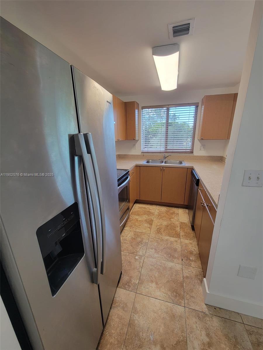 ROYAL POINCIANA VILLAGE C - Residential Lease