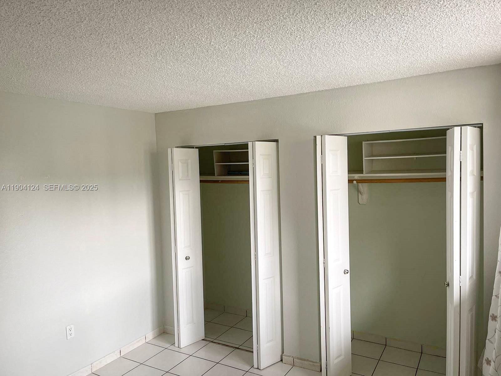 SAMARI LAKE EAST CONDO - Residential Lease