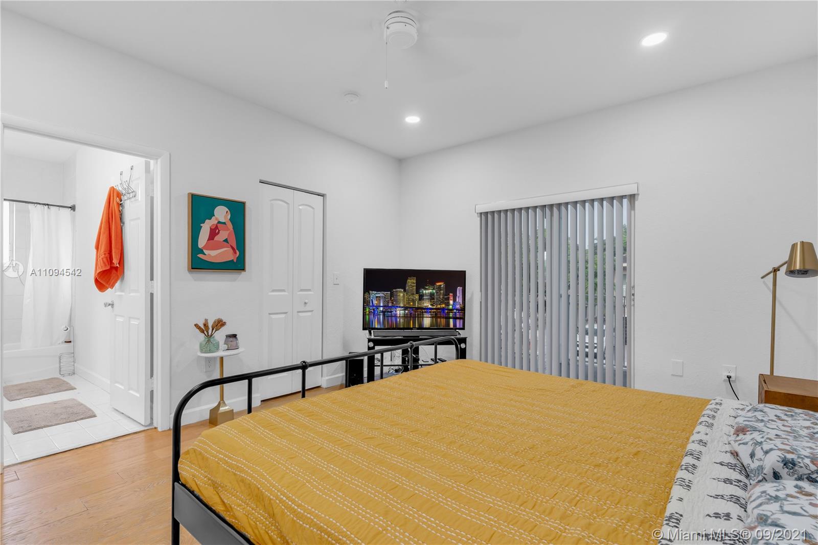 EMILIOS PLACE AT OASIS - Residential