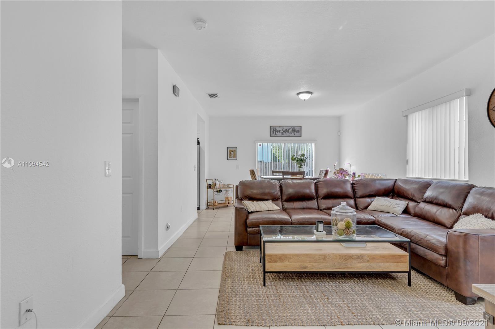 EMILIOS PLACE AT OASIS - Residential