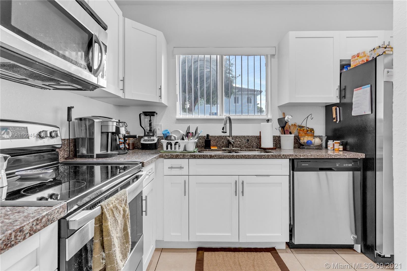 EMILIOS PLACE AT OASIS - Residential