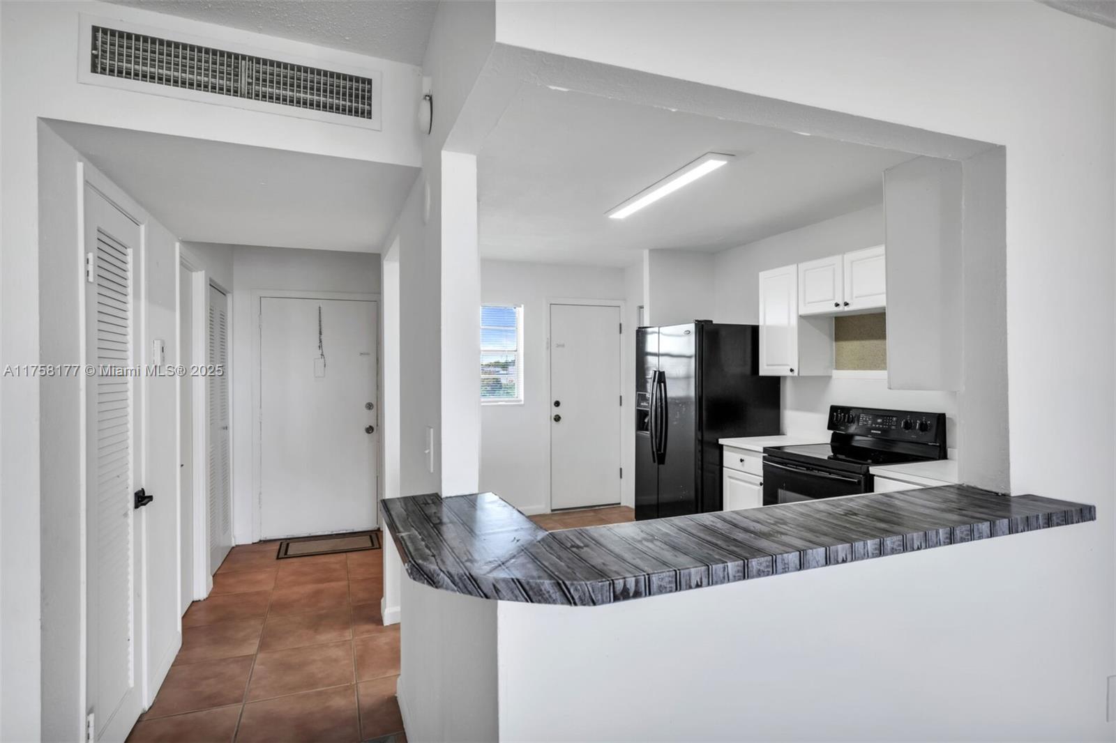 JADE WINDS GROUP - - Residential
