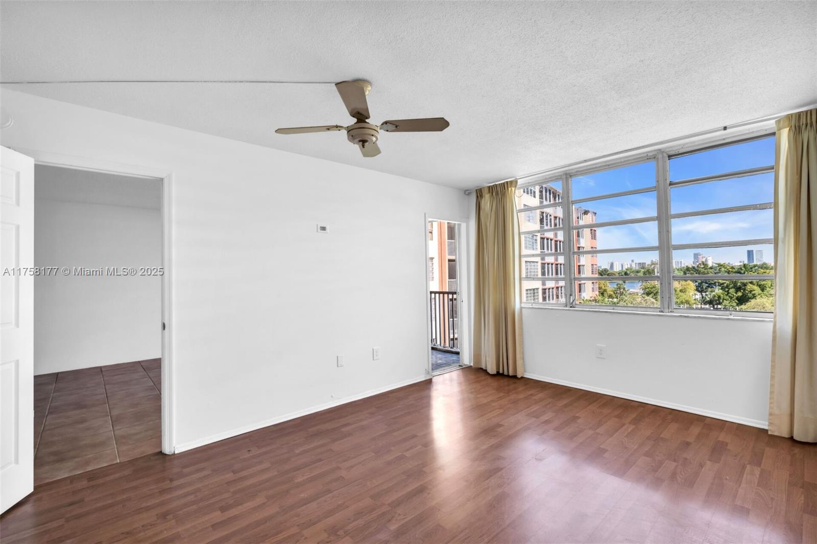 JADE WINDS GROUP - - Residential