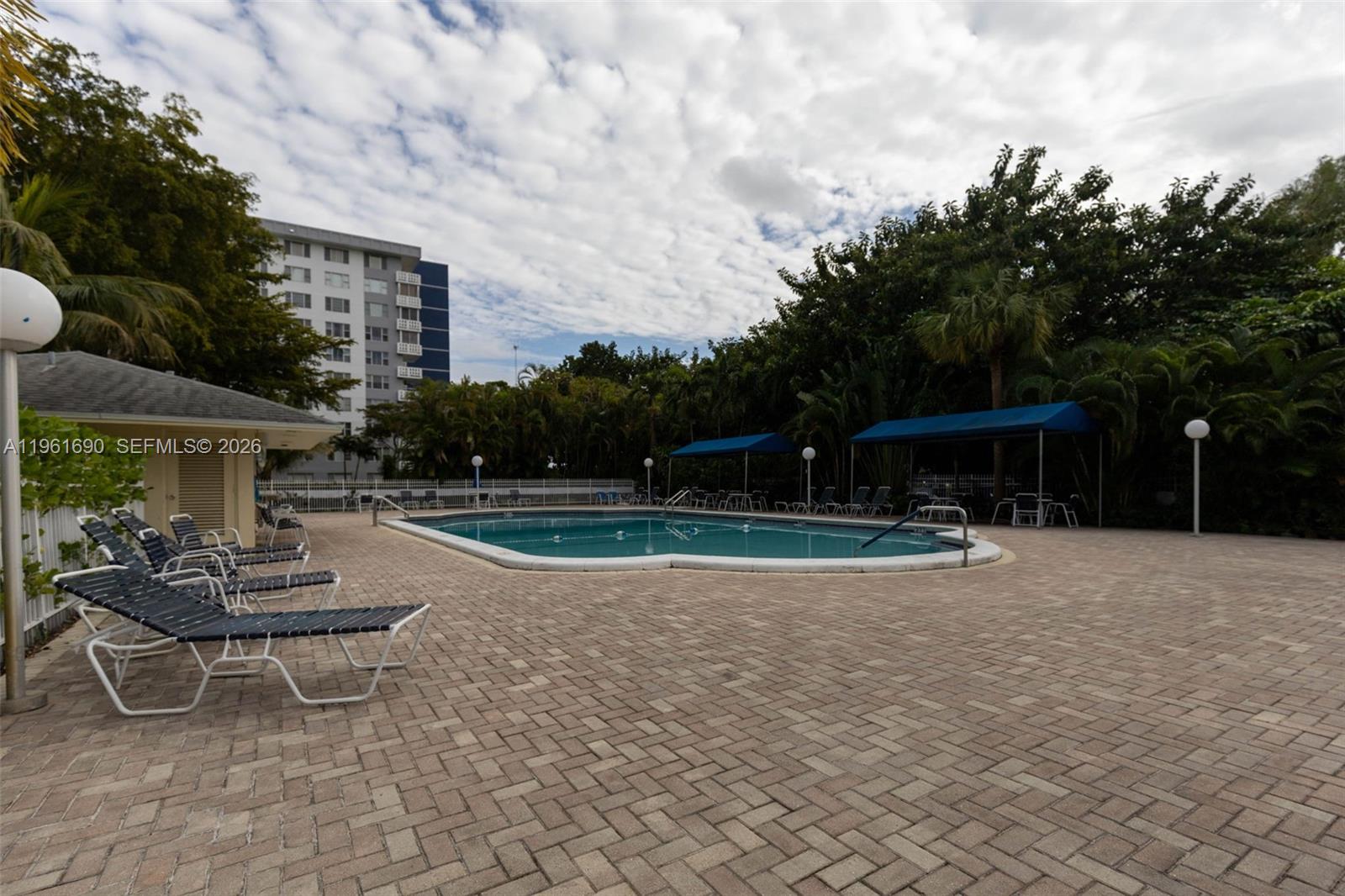 HILLCREST NO 21 CONDO - Residential