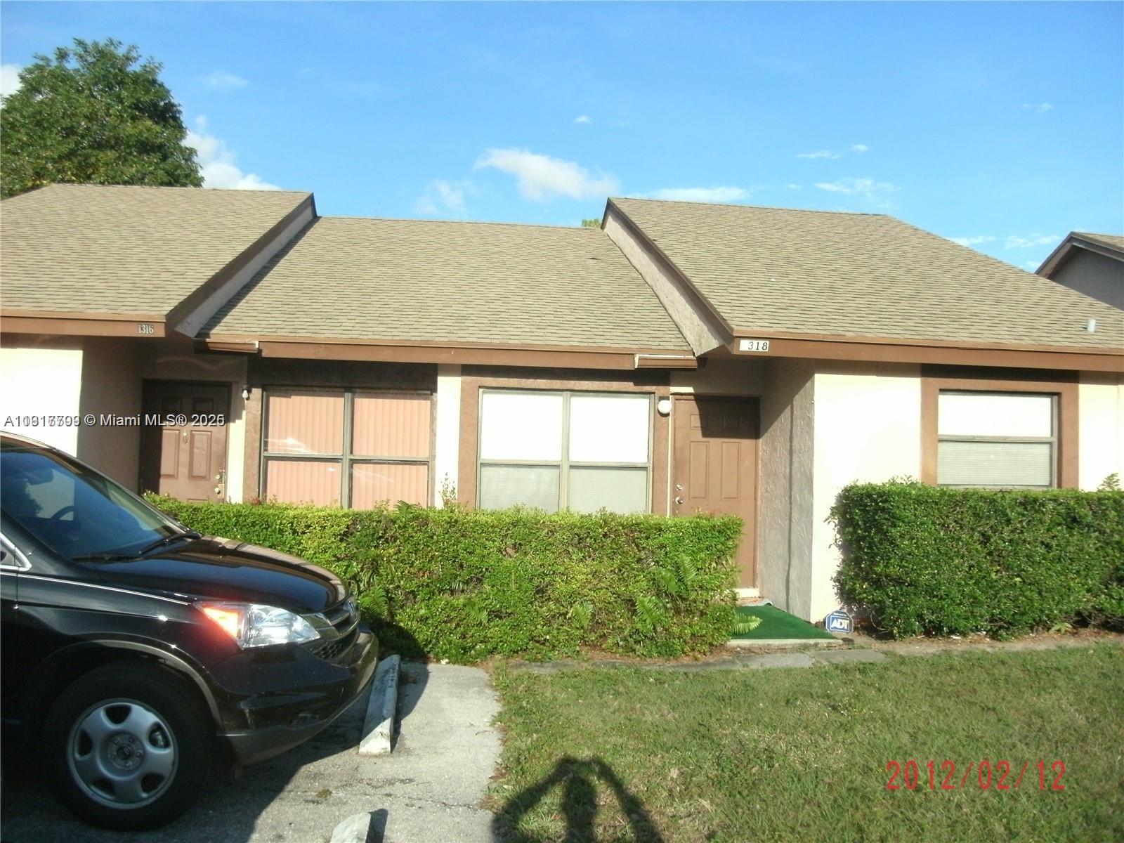 SOUTH SHORE 4 OF WELLINGT - Residential