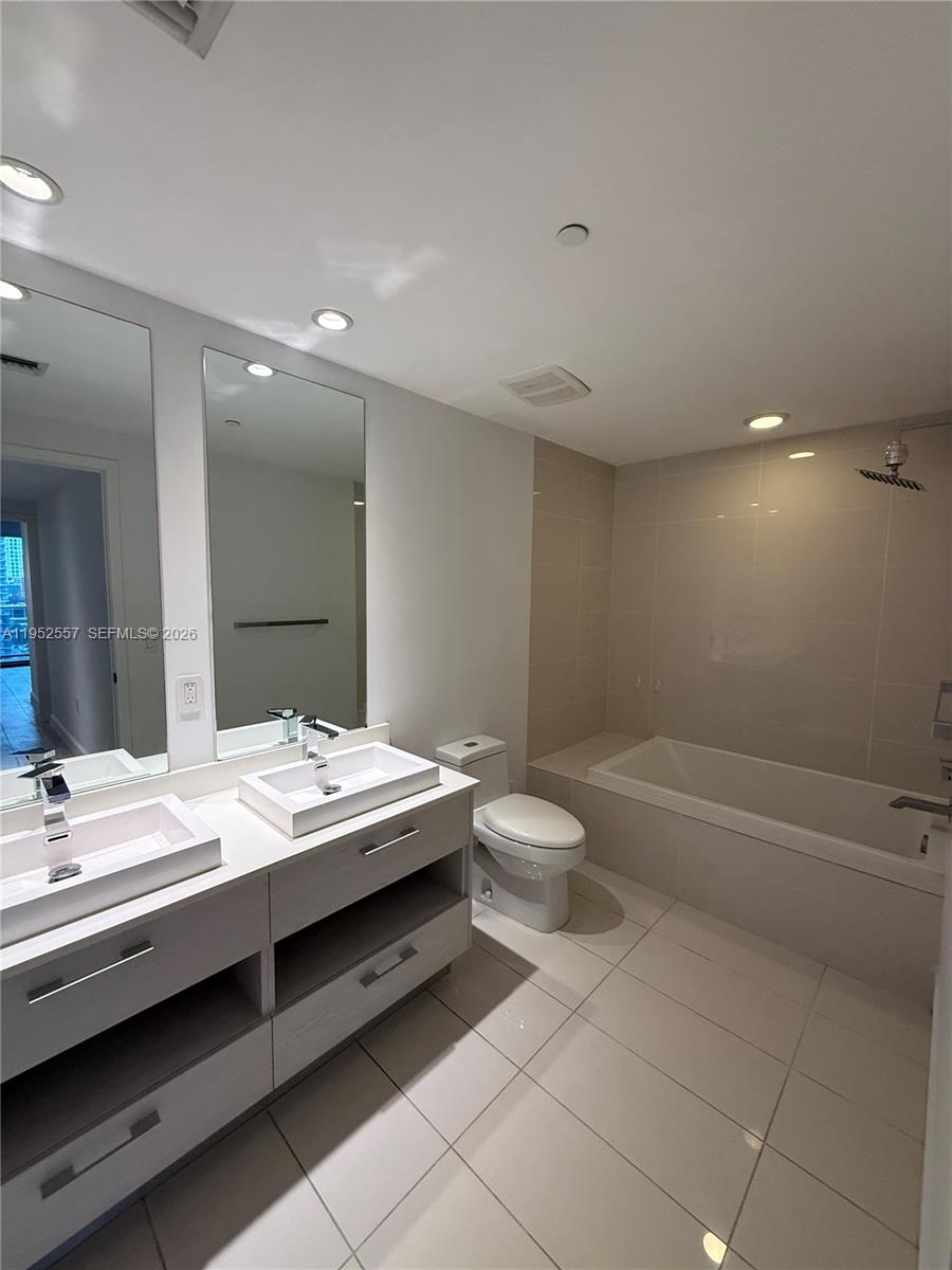 BRICKELL HEIGHTS EAST CON - Residential