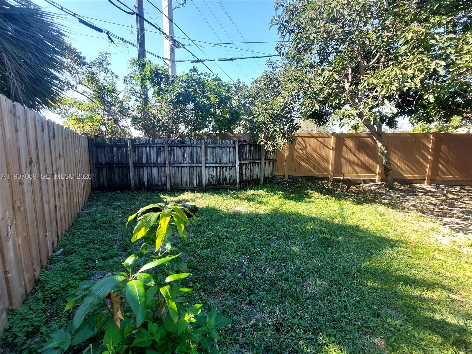 TAMARAC LAKES SECOND SEC - Residential