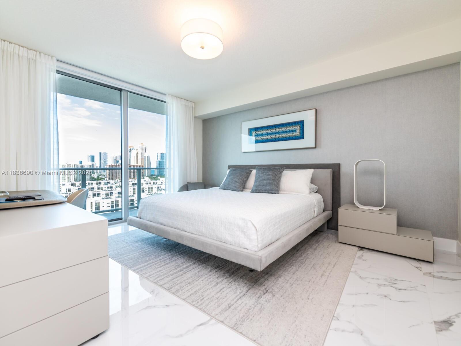 PARQUE TOWERS CONDO - Residential